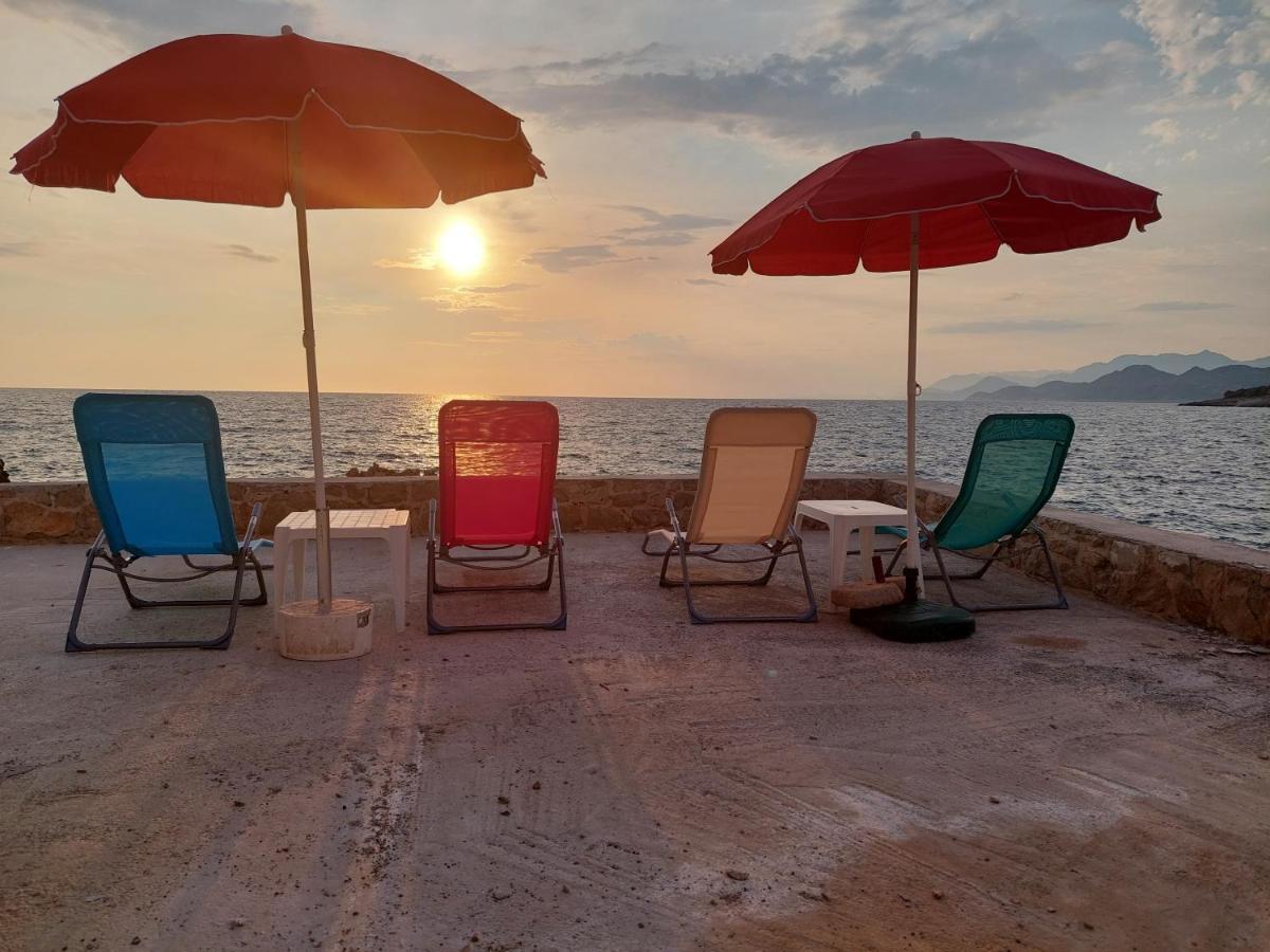 Beach Apartment With Beach Chairs N.1 Utjeha Eksteriør bilde
