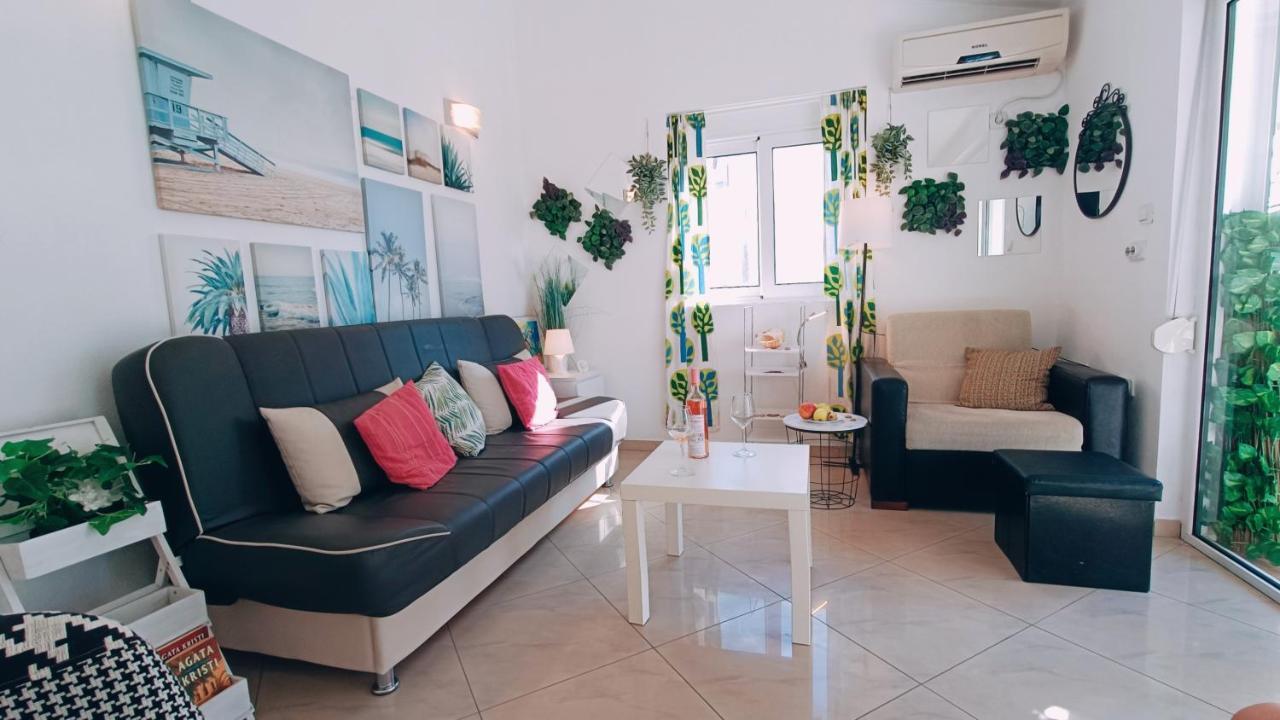 Beach Apartment With Beach Chairs N.1 Utjeha Eksteriør bilde